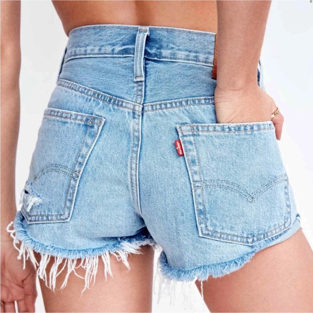Vintage Y2K Levi’s 550 High Waisted Cutoff Jean Shorts / Made in USA - Size 18